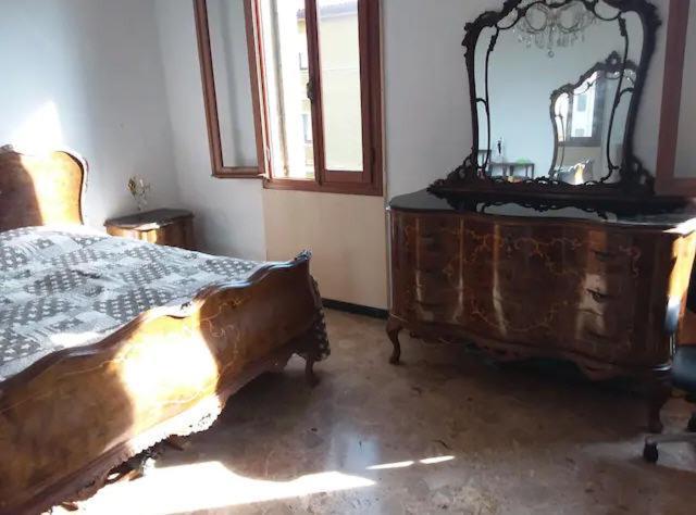 Spacious Room Μαργκέρα Εξωτερικό φωτογραφία